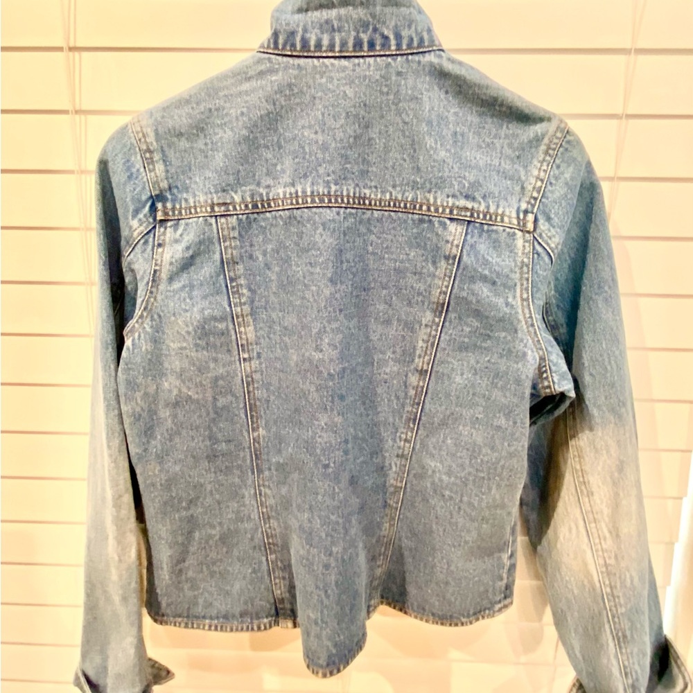 Unbranded denim jacket womens size M. No label for care instructions. Great cond - Picture 5 of 7